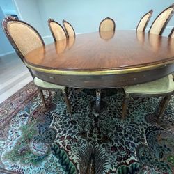 Louis xv Dinning Table and Chairs