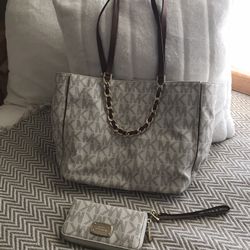 Michael Kors Bag And Wallet 