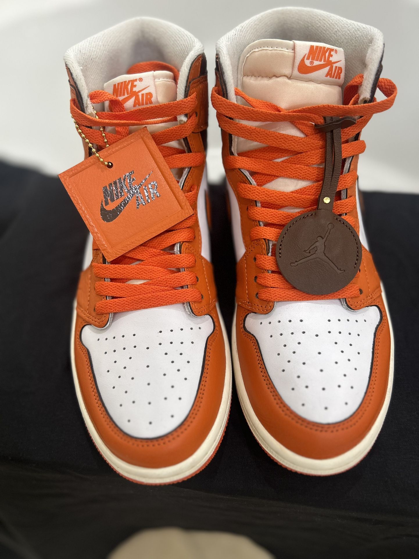 Air Jordan Retro Size 9.5m. 129$