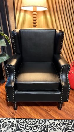 Accent chair