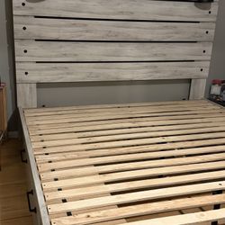 Cambeck Ashley California King Farmhouse Whitewash Bed Captains Bed Panel