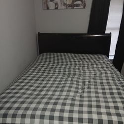 Gently Used Bedroom Set