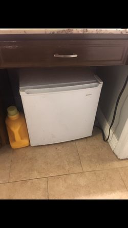 Mini fridge