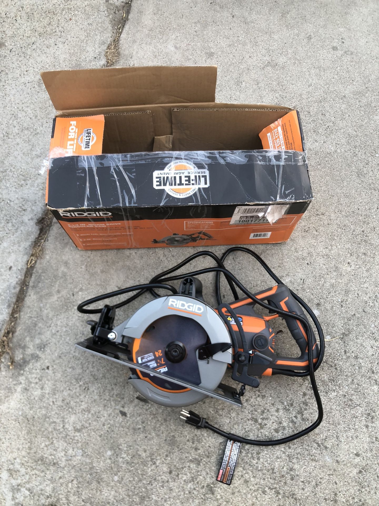 RIDGID THRUCOOL 15 Amp 7-1/4 in. Worm Drive Circular Saw