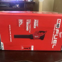 Milwaukee M18 Fuel Blower