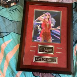 Concert Signed Framed Taylor Swift Picture 