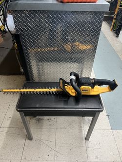 Dewalt DCHT820 Hedge Trimmer (tool only)