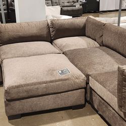5-piece Sectional Sofa + Ottoman