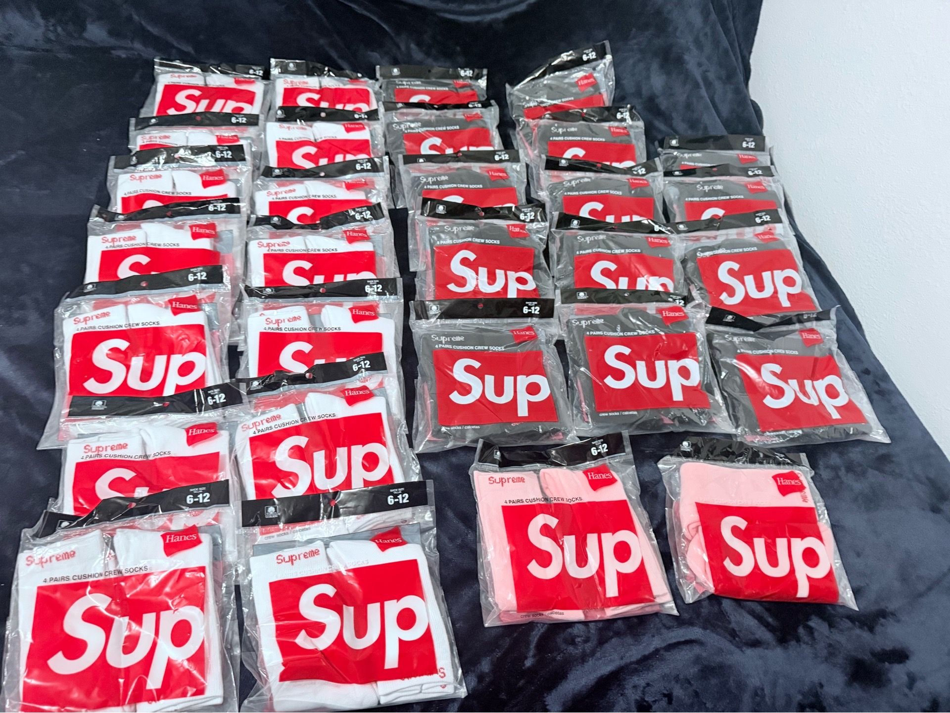 Supreme socks