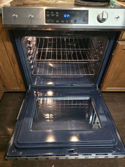 Kitchen Stove And Oven