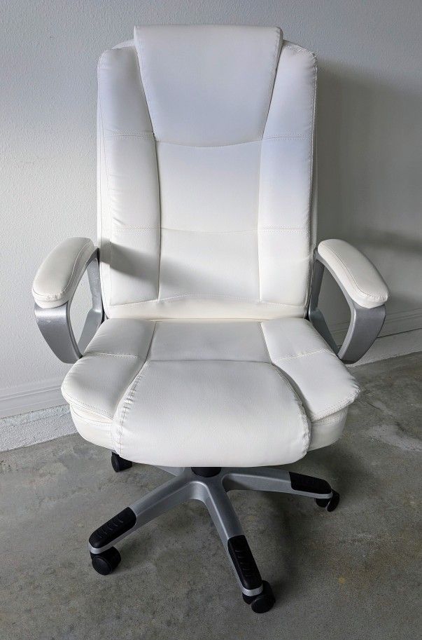 White Leather Executive Office Chair 