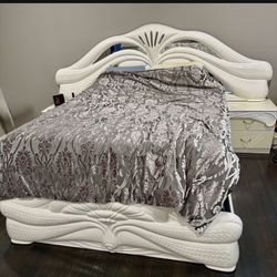 Italian Lacquer style white Queen Bed