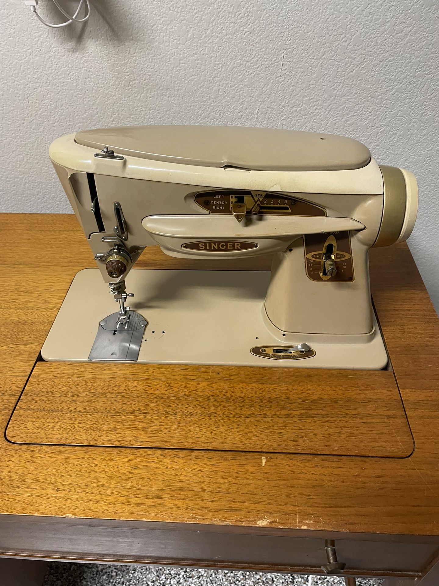 Vintage Desk Singer Sewing Machine