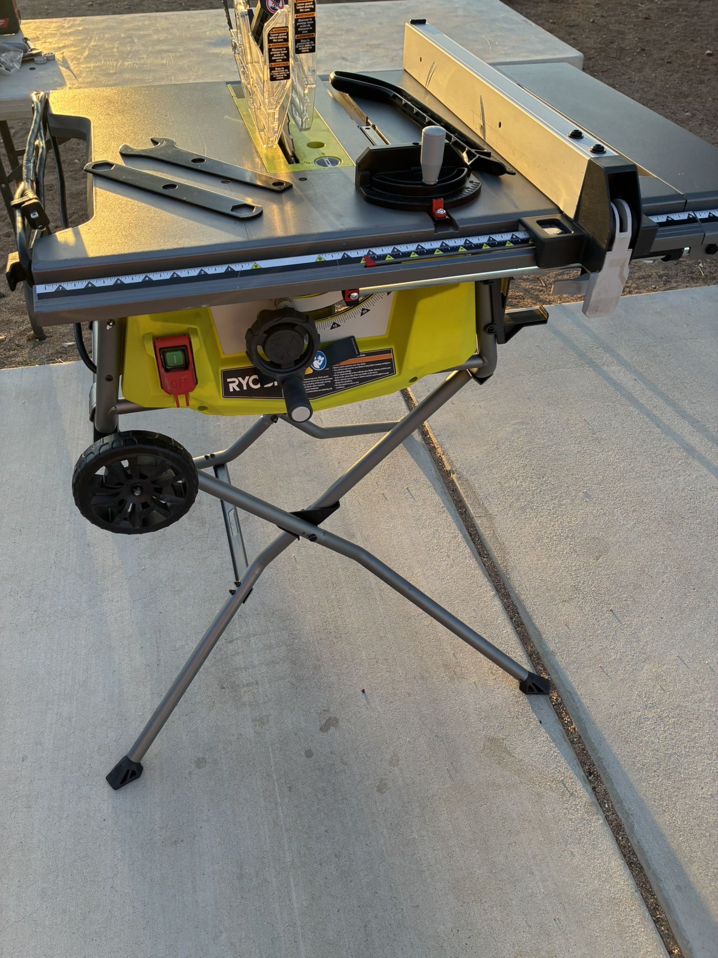 Ryobi Table Saw-10 Inch Corded Extends With Rolling Stand
