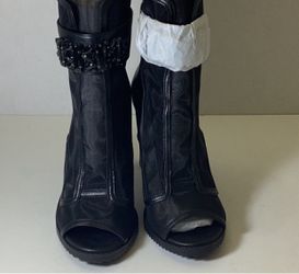 Karl Lagerfeld Booties