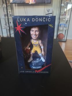 Luka Dončić LA Dodgers Bobblehead Lakers Jersey