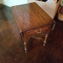 Pennsylvania House Side Table with Flip Up Sides