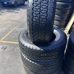 Set Of Bfgoodrich P275/65/18 Semi New 330$