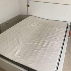IKEA King Size Bed with Storage Drawers – Great Condition!