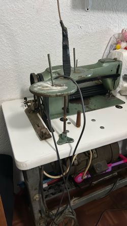 Maquina de coser industrial