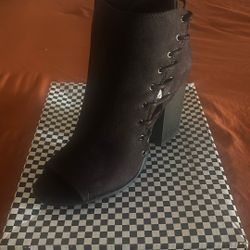 Women’s Suede Black Boots