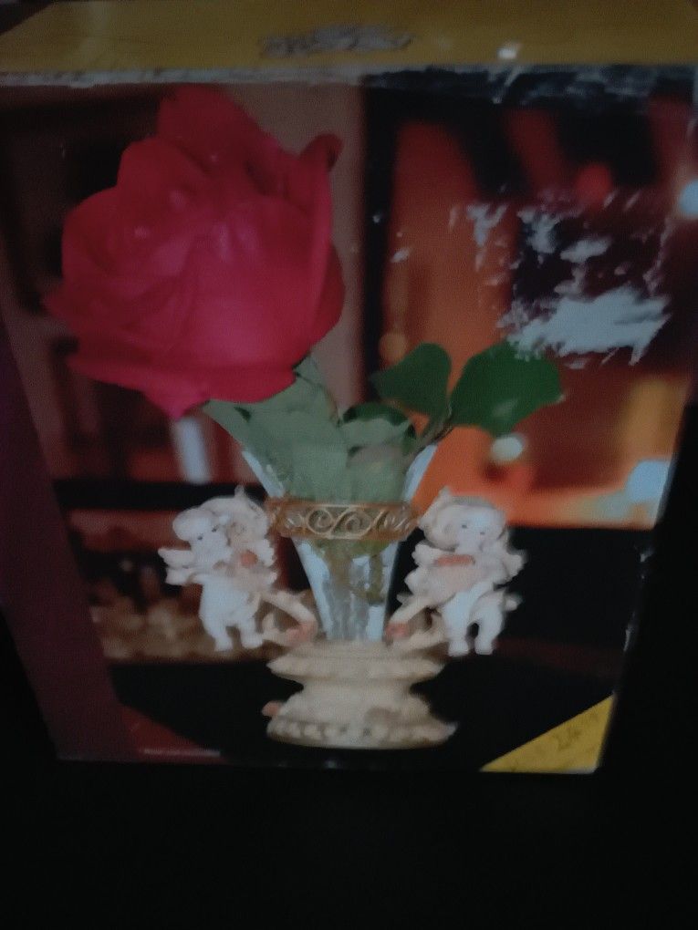 Very Beautiful Angel Vase New In Package 