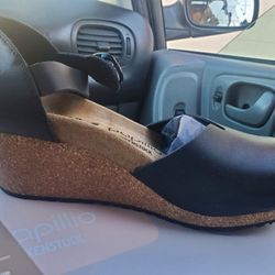 PAPILLIO BIRKENSTOCK STRAP SANDAL