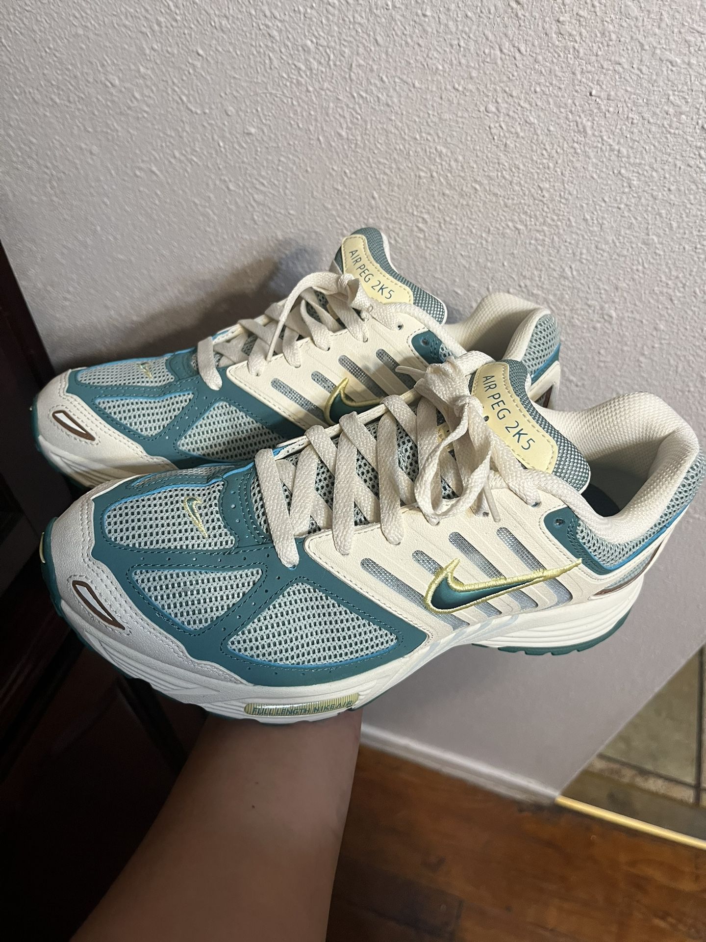 Nike Air Pegasus 2k5 Coconut Milk 