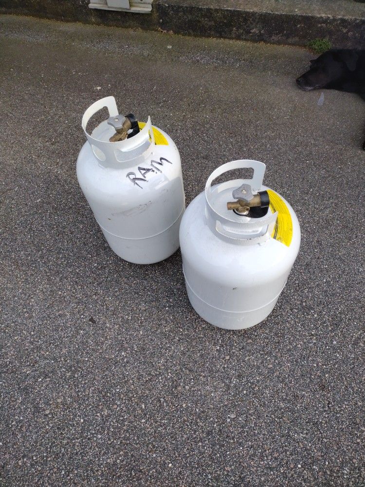 Two 30 Lbs Propane Tanks Almost New