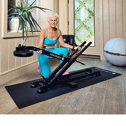 QVC SQUAT  MACHINE...Never Used. Purchased From QVC