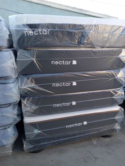 Nectar Queen Size Mattress Memory foam