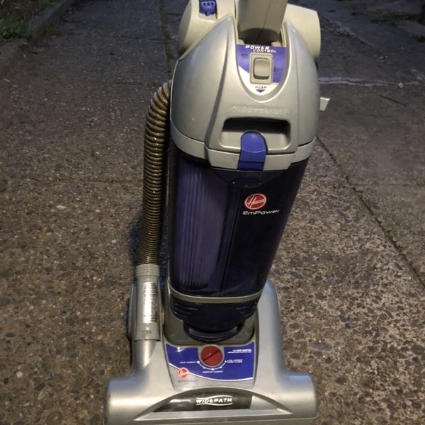 Hoover Upright Vacuum Cleaner for Sale in Philadelphia, PA OfferUp