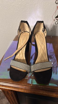 Cute black heels