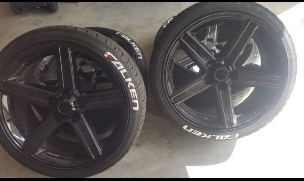 22 inch rims and tires