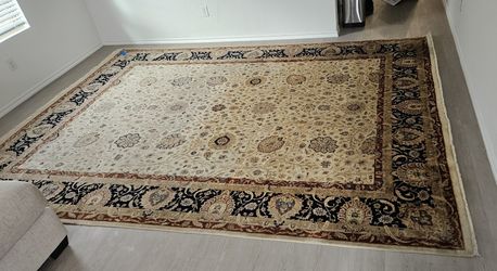 Hand woven persian rug