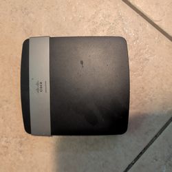 Cisco LinksysE2500 Wifi Router 