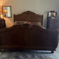 Laura Ashley King Bedroom Set