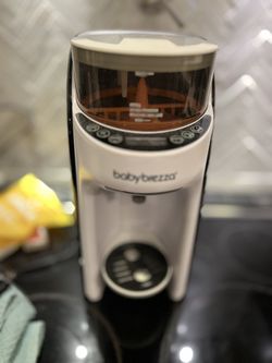 Like New Baby Brezza Formula Pro Advanced (2024) Plus Extras