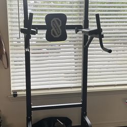 Pull Up, Abs And Dip Station 