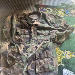 Own a Piece of History: Authentic U.S. Army 82nd Airborne Woodland Camo BDU Jacket