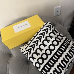 Marc Jacob’s Purse And Sandals 