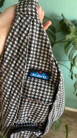 KAVU Retired Houndstooth Print Rope Sling Bag
