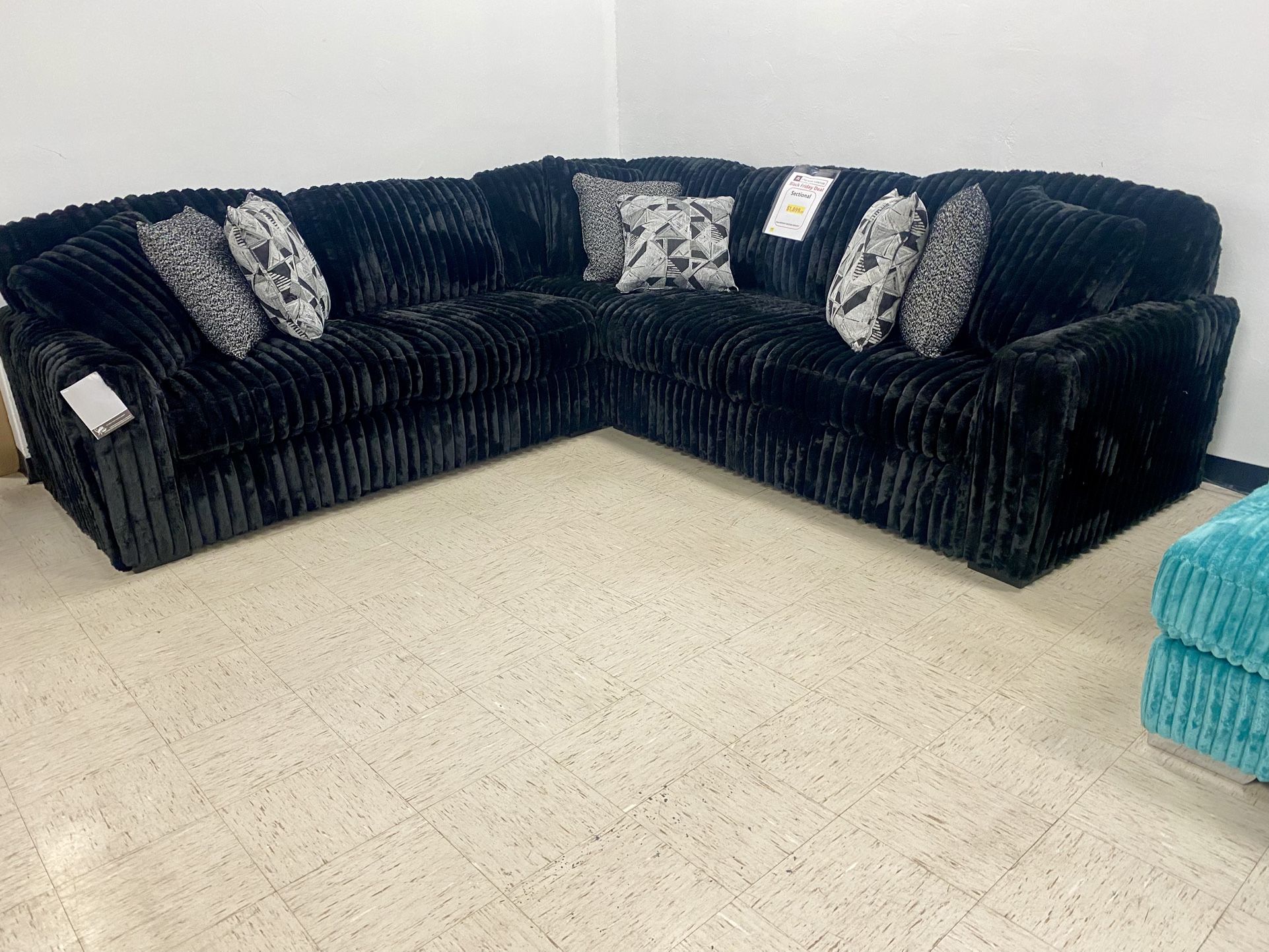 Sectional $1,899