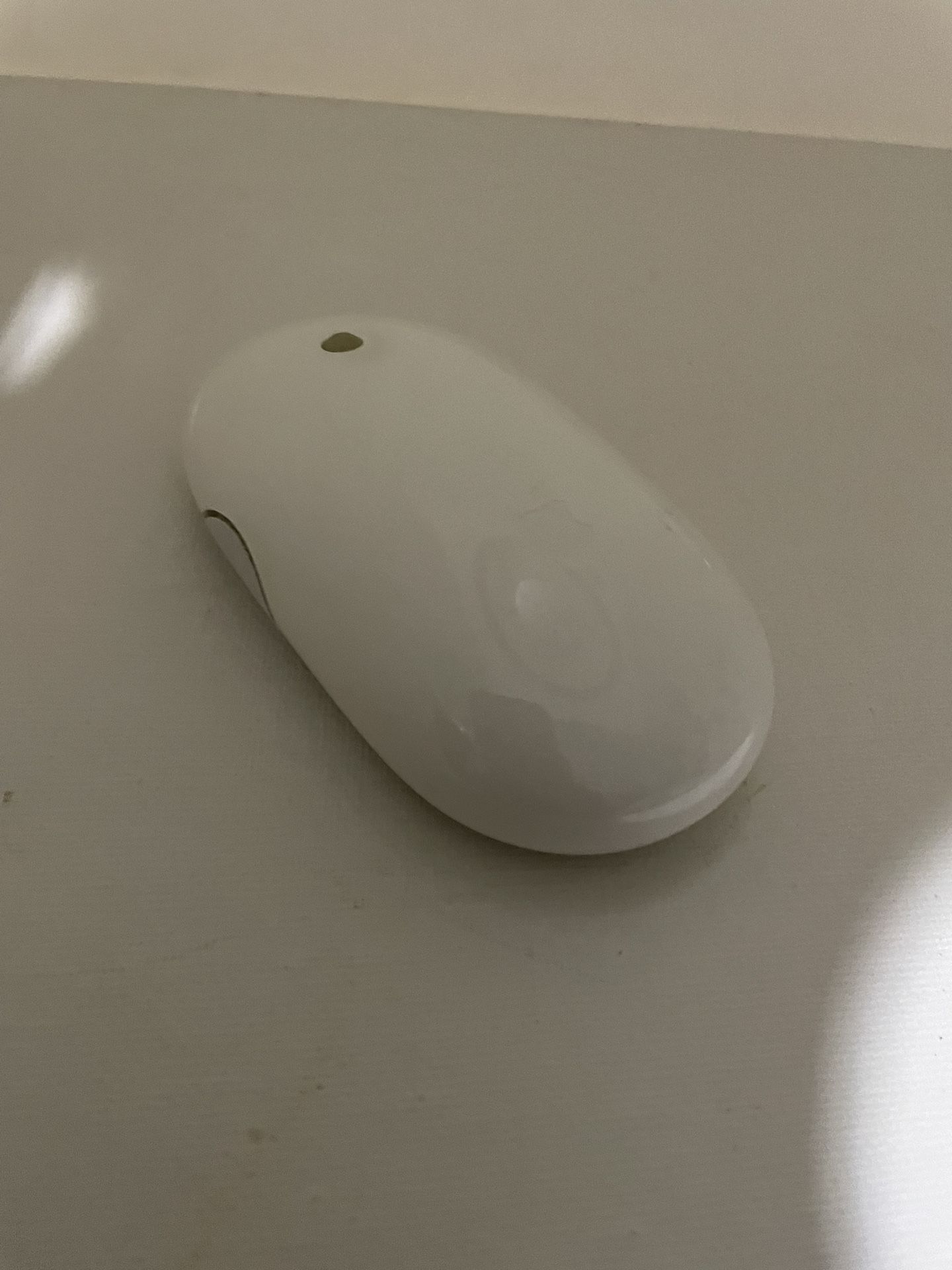 GENUINE Apple Wireless Bluetooth Mighty Mouse Model A1197 Tested & Works