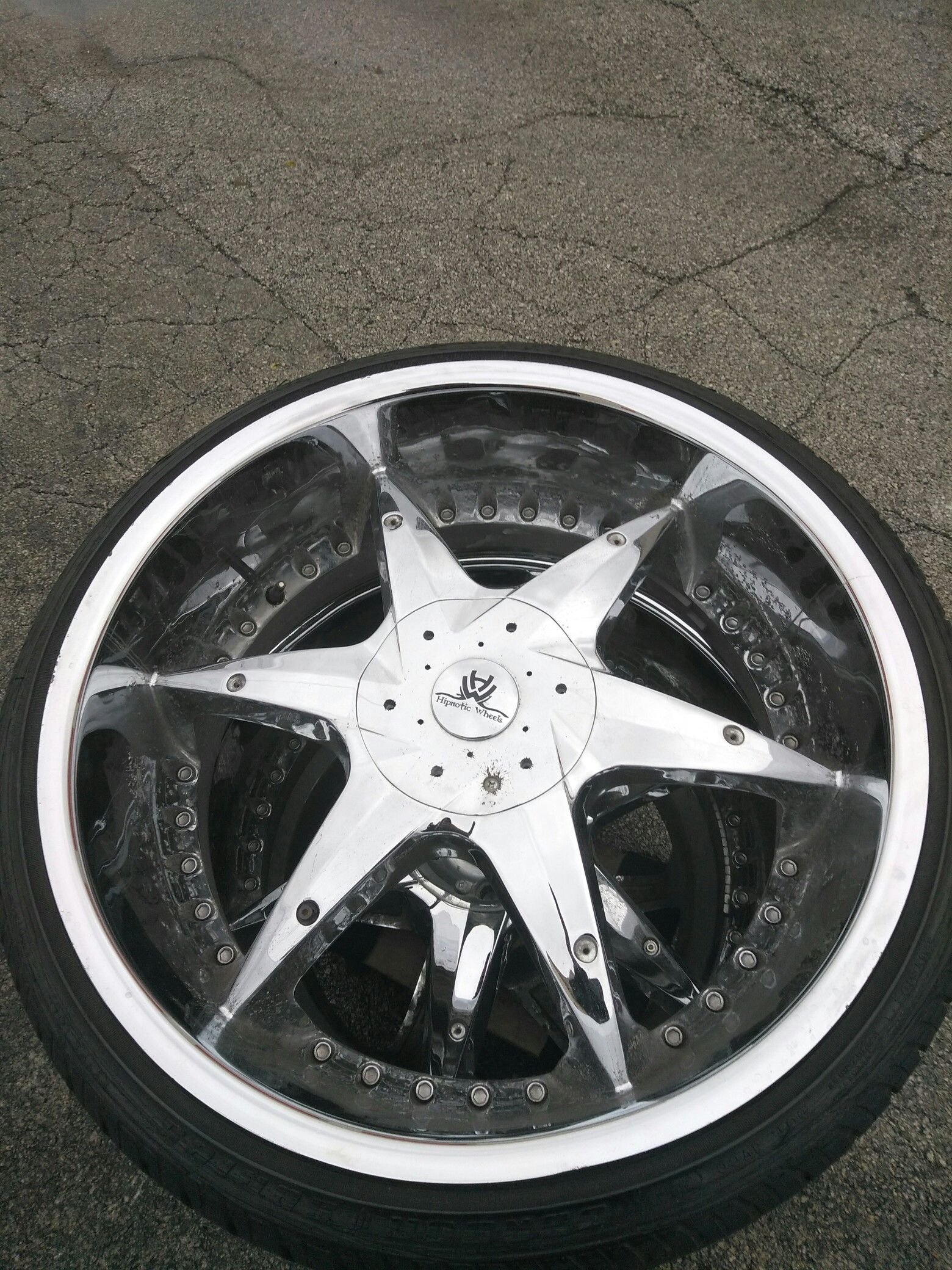 22" HIPNOTIC Roxstar ice Chrome wheels Charger Magnum Rims / 5 Lug , with tires