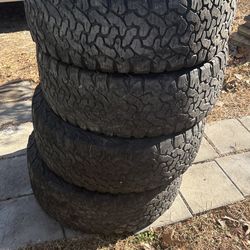 275/55r20s