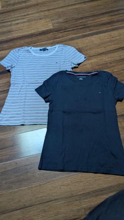 2 Tommy Hilfiger Tshirts, sz S women's