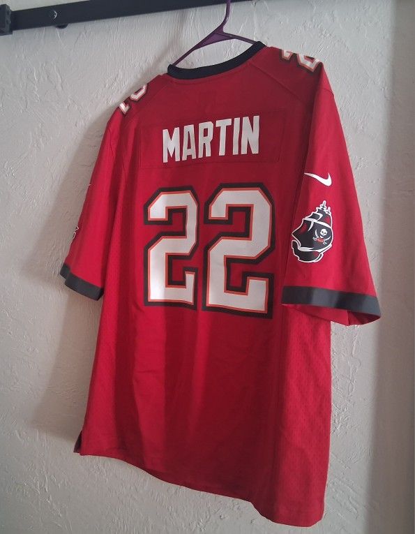 NFL Jersey Nike On Field Men’s Large Tampa Bay Buccaneers #22 MARTIN Red Jersey