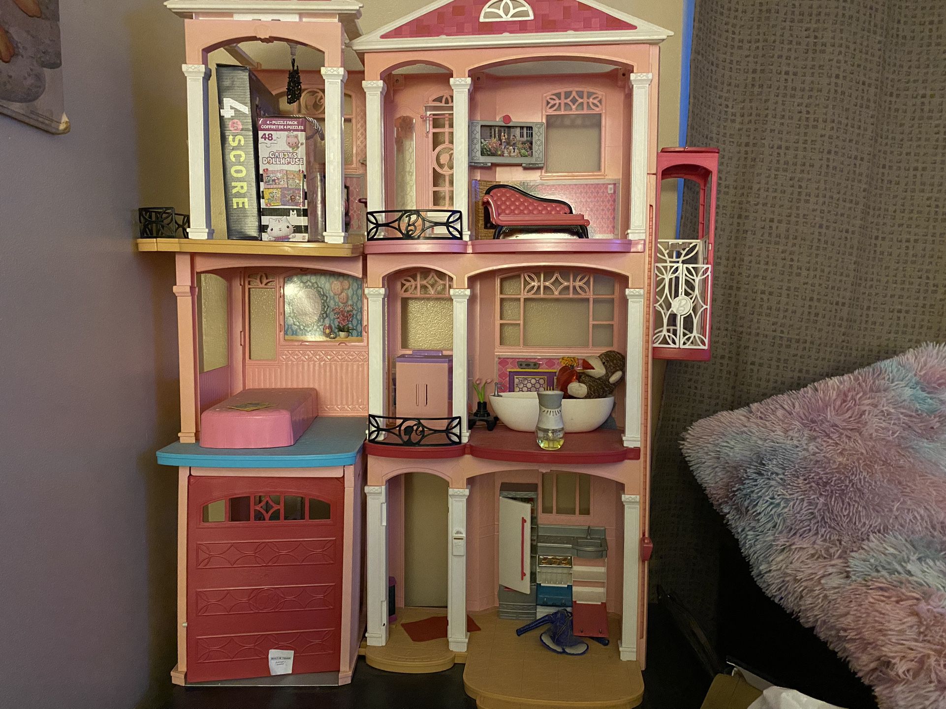Barbie Doll House, Cars And Dolls