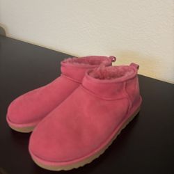 Pink ugg slipper 
